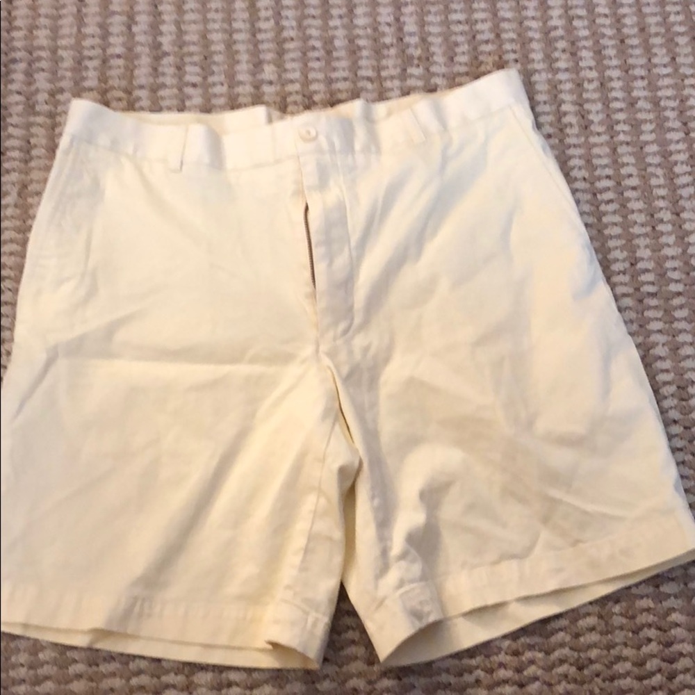 Southern Tide Light Yellow Shorts